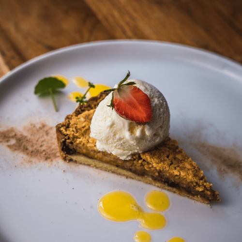 PEACH-APPLE-CRUMBLE-ALA-MODE